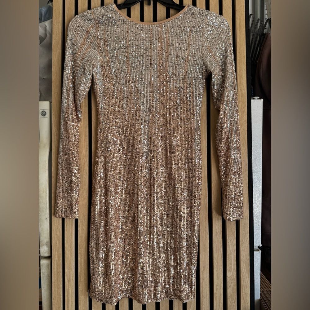 LEโSUPERBE SEQUIN MINI DRESSโXS
